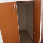 Bledi\'S Cozy Apartment In New Blvd