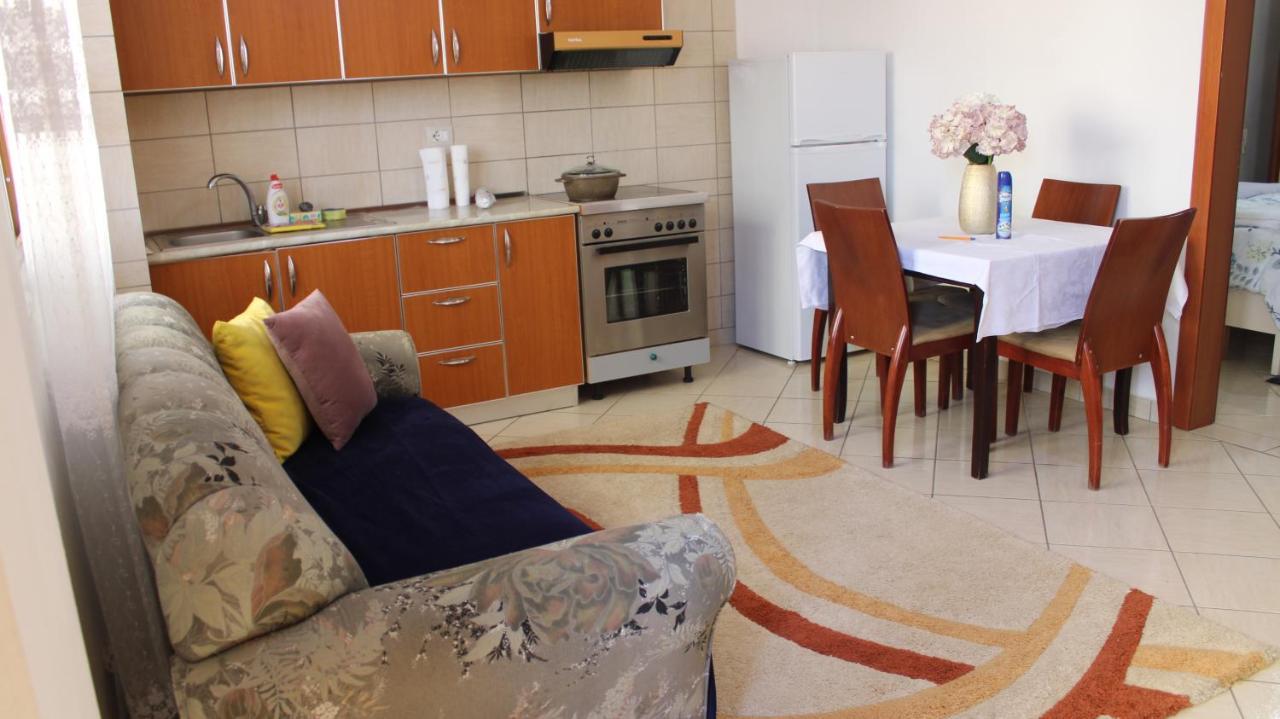 Bledi's Cozy In New Blvd Appartamento